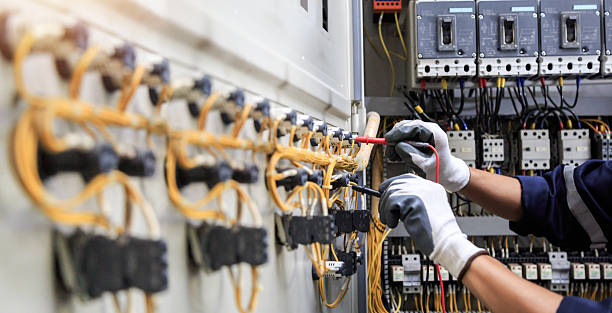 Professional Electrician technician working in D'Iberville, MS